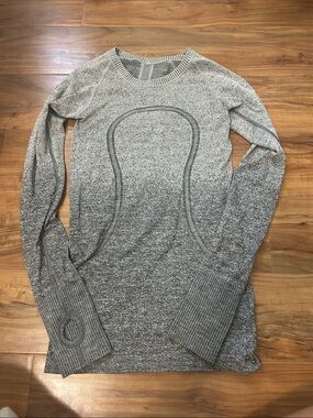 lululemon athletica Gray Ombre Long Sleeve Seamless Tee